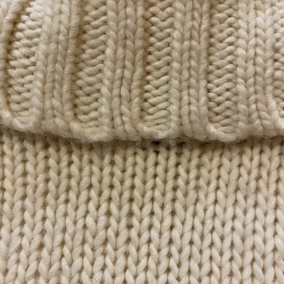 J.Crew Ivory Turtleneck Sweater Soft Wool/acrylic/Alpaca. - Picture 8 of 12